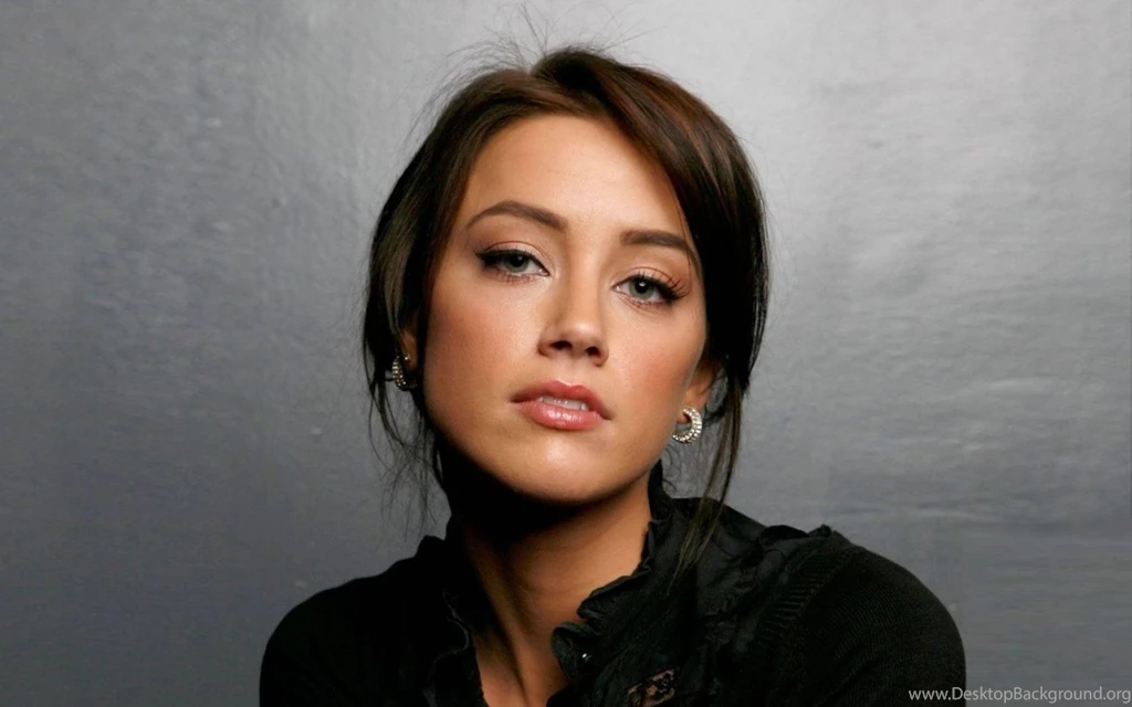 Celebrity Amber Heard Wallpapers