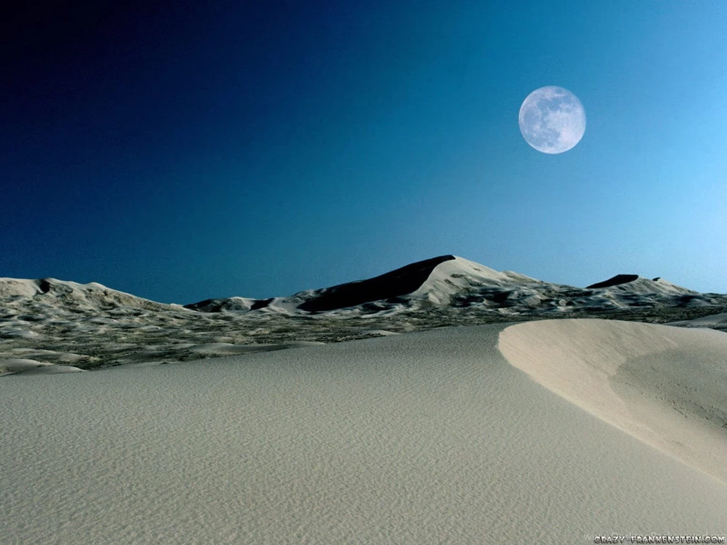 Beautiful Moon In Desert Wallpapers HD