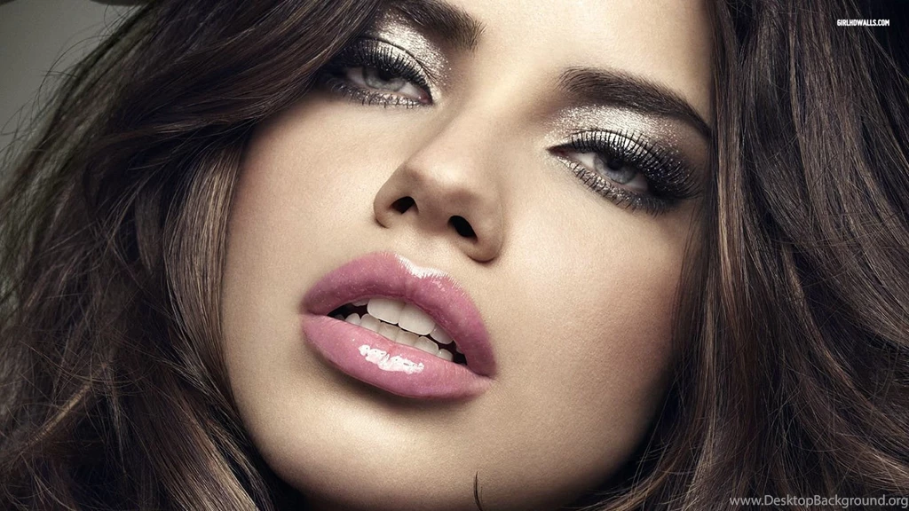 Adriana Lima Wallpapers