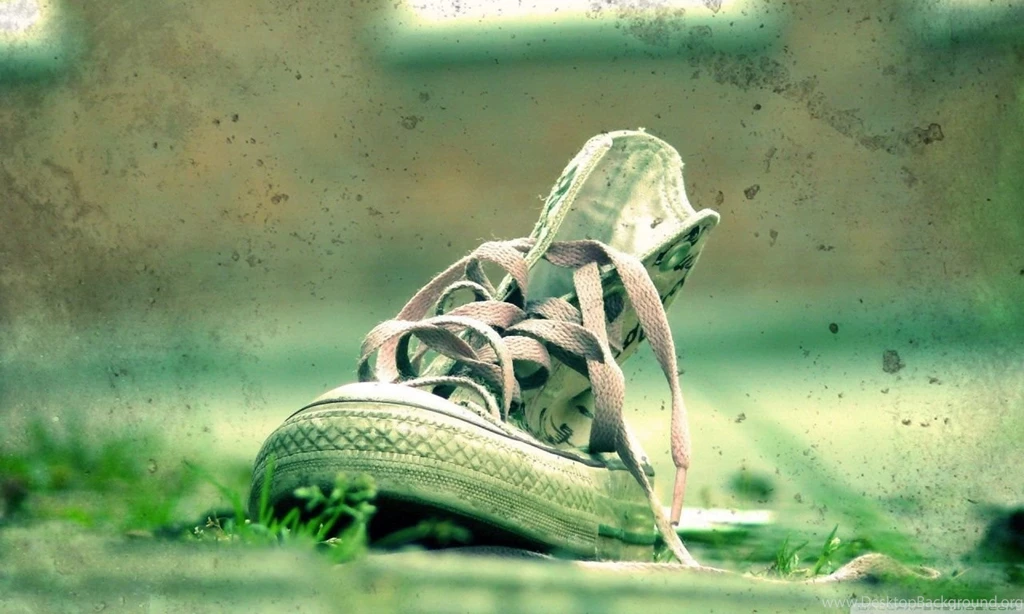 Sneaker HD Desktop Wallpapers : Widescreen : High Definition ...