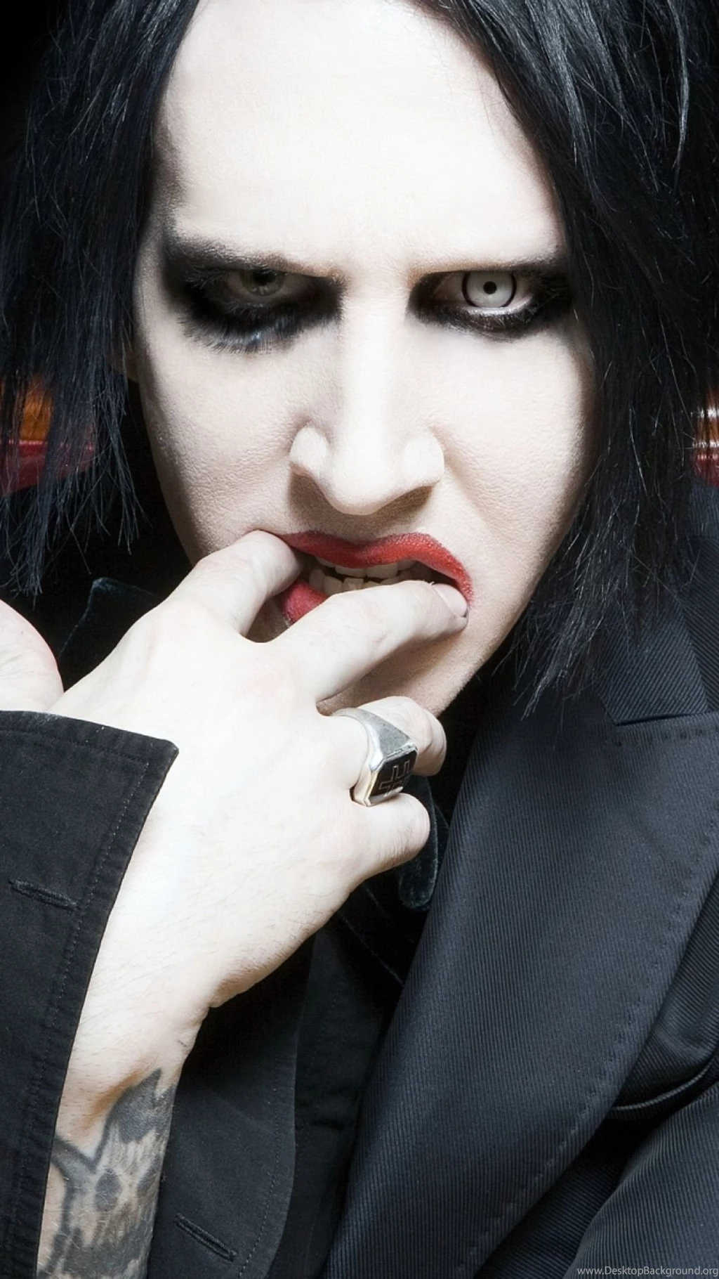 Sony Xperia Z1, ZL, Z, Samsung Galaxy S4, HTC One Marilyn Manson ...