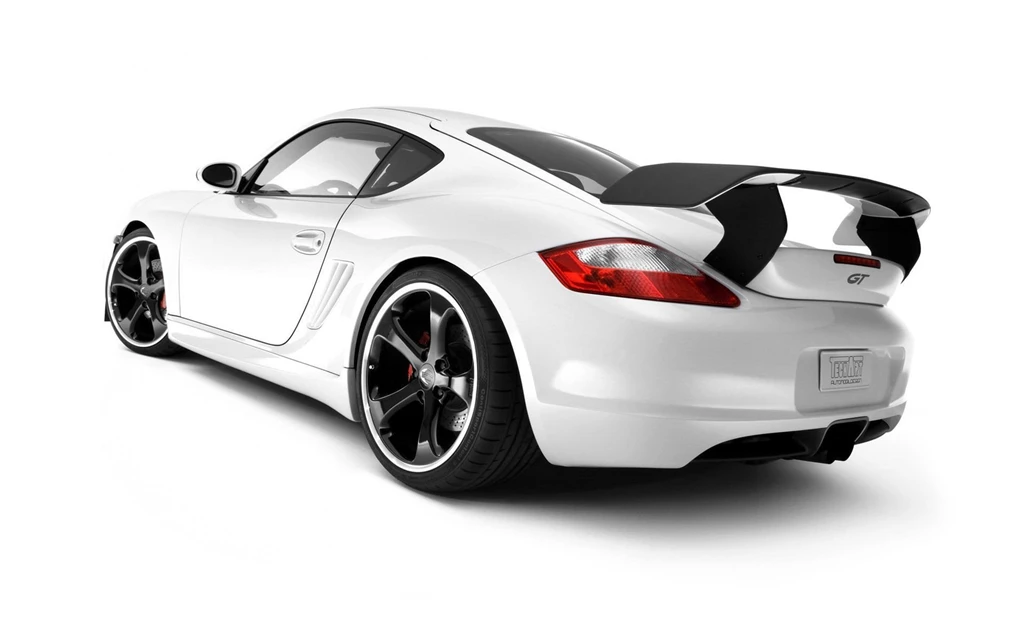 White wallpaper 5.jpg