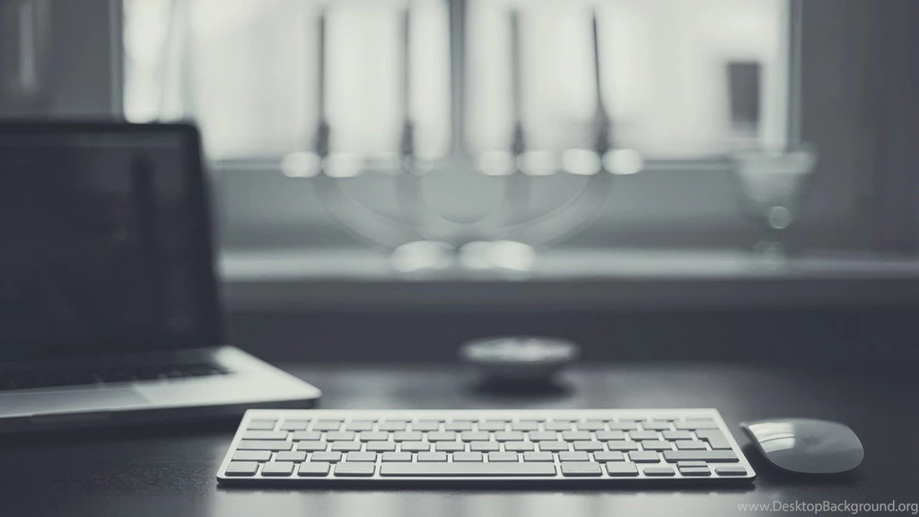 iMac Keyboard Wallpaper.
