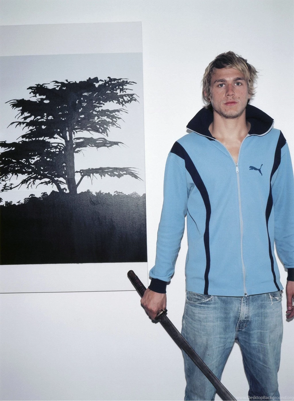 Charlie Hunnam Photo, Pics, Wallpapers Photo