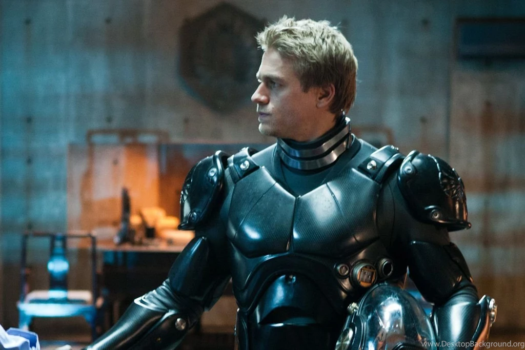 Pacific Rim Charlie Hunnam Wallpaper.