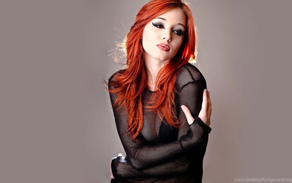 Redhead Beauty Cora Deitz Wallpapers