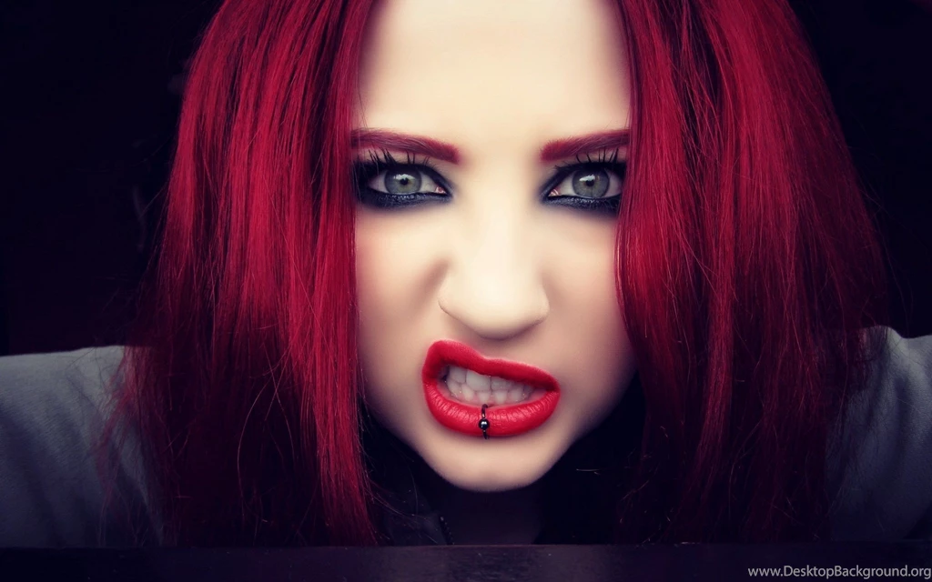 Nice Redhead Girl Wallpapers