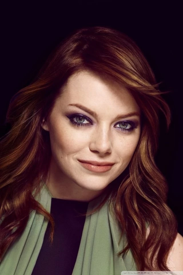 Emma Stone HD Desktop Wallpapers : Mobile : Dual Monitor