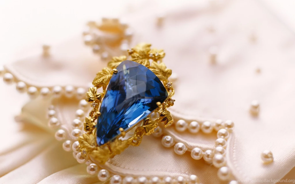 Download Wallpapers 3840x2400 Decoration, Stone, Gold, Pearls Ultra ...