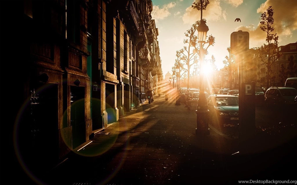 Urban City Street Wallpaper.