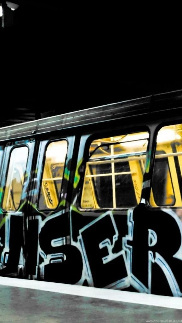 Train Graffiti iPhone 5 Wallpapers