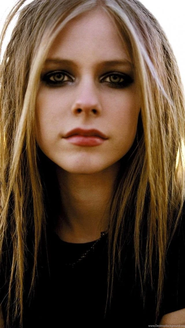 Avril Lavigne iPhone 5 Wallpapers