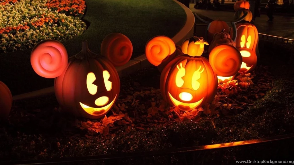 Download Wallpapers 1366x768 Halloween, Pumpkins, Models, Mickey ...