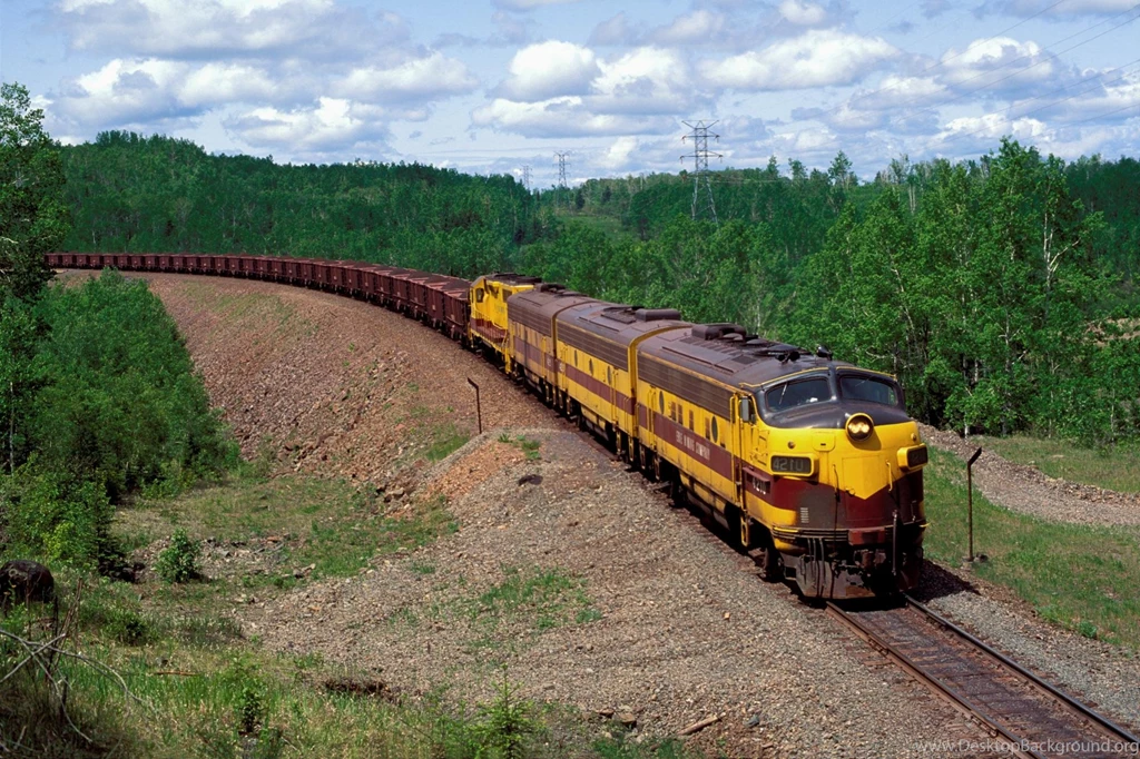Train In Mountain Wallpapers Beautiful 128