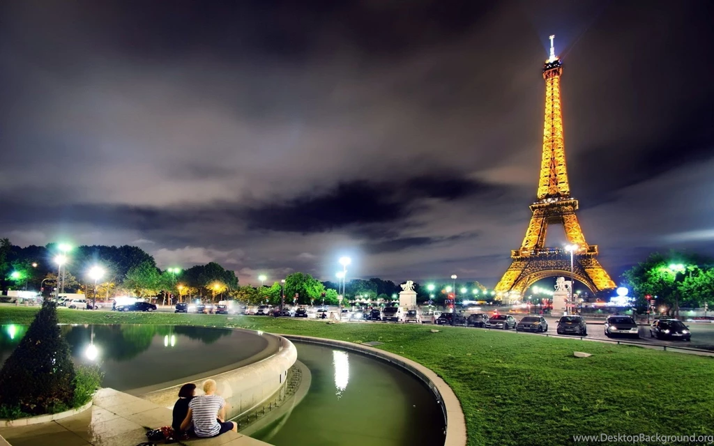 Eiffel Tower Wallpapers HD Resolution