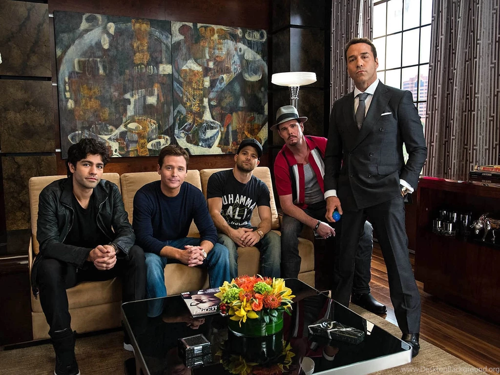 Entourage 2015 Movie Cast Wallpaper.jpg