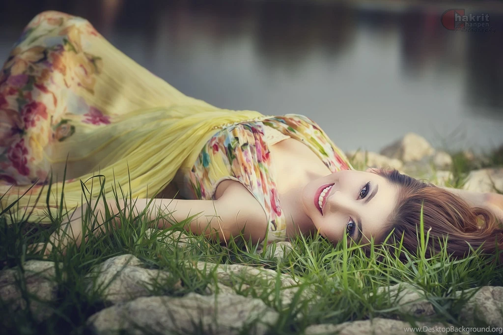 13 Thai Girl HD Wallpapers