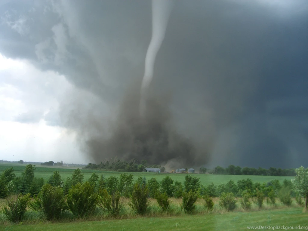 Tornado Desktop Wallpapers