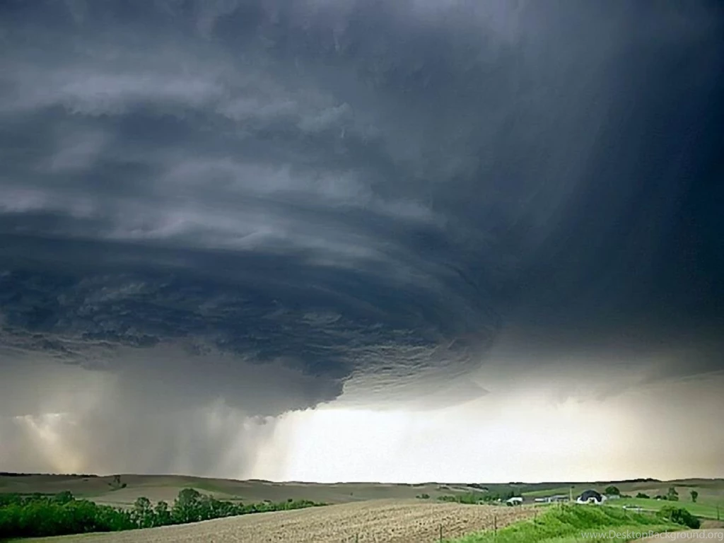 Tornado Forming Wallpapers Desktop