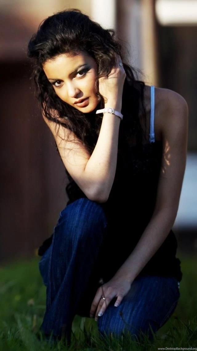 Girl iPhone 5s Wallpapers