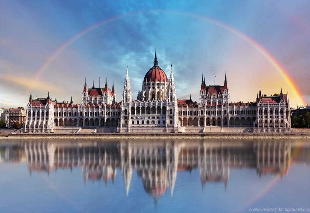 Budapest Parliament Building Wallpaper.