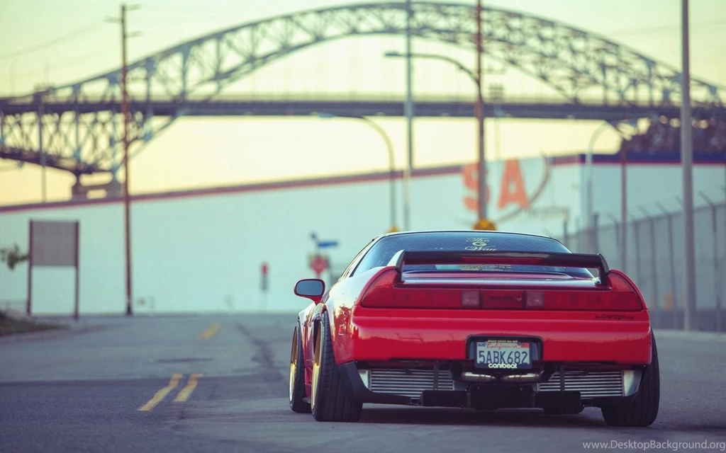 Sporty red honda nsx car.jpg