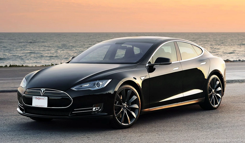 2400x1400px Tesla Model S 502.93 KB
