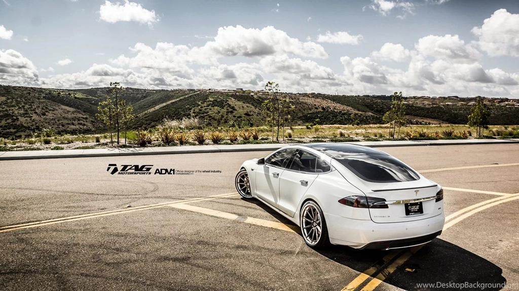 TESLA MODEL S Wallpapers
