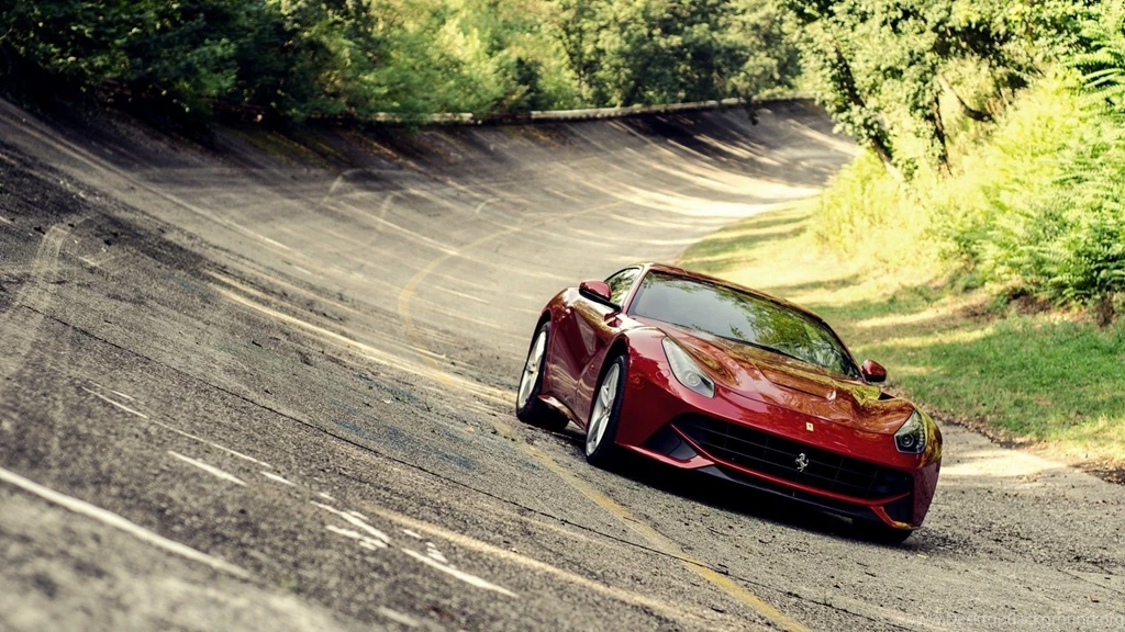 31 Ferrari F12 Berlinetta HD Wallpapers