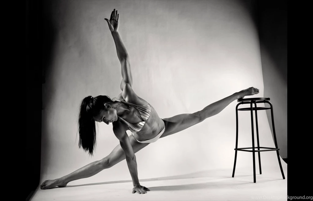 Anca Bucur Fitness Wallpaper.jpg
