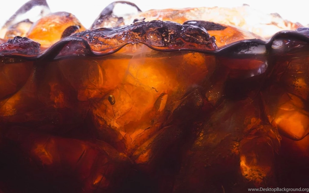 1440x900 Coke And Ice Desktop PC And Mac Wallpapers
