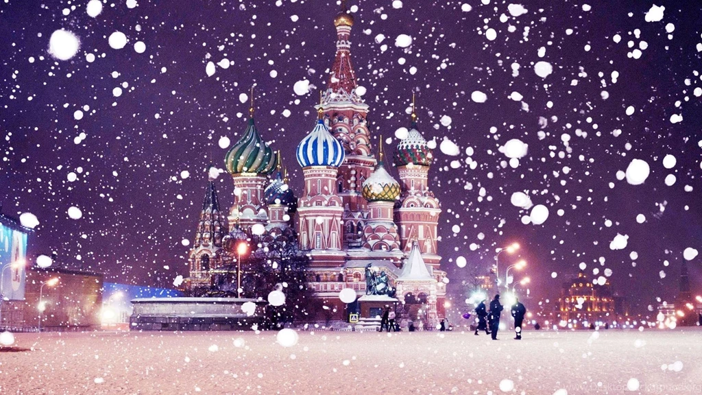 Snowing Over St Basils Cathedral Wallpapers