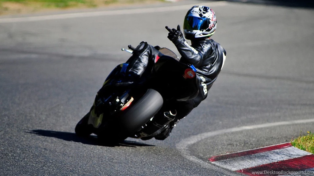 Yamaha R1 Wallpapers