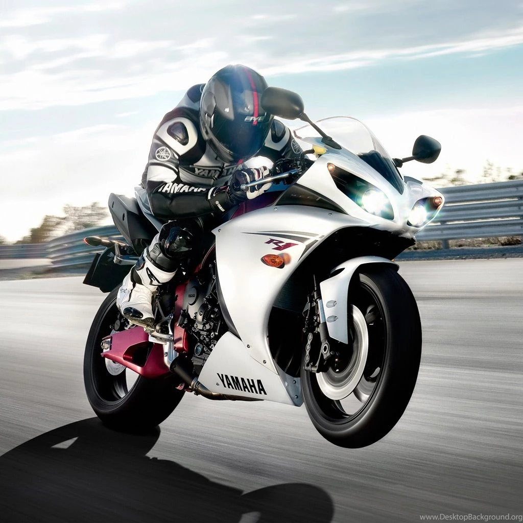 Yamaha R1 Motobike iPad Wallpapers