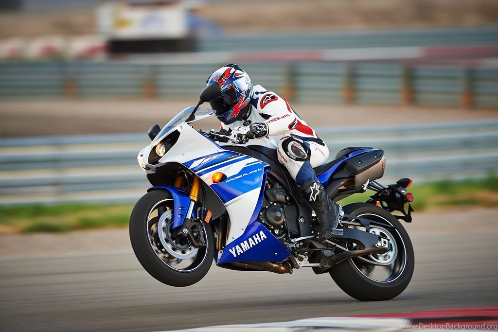 2014 Yamaha YZF R1 Wallpaper.jpg