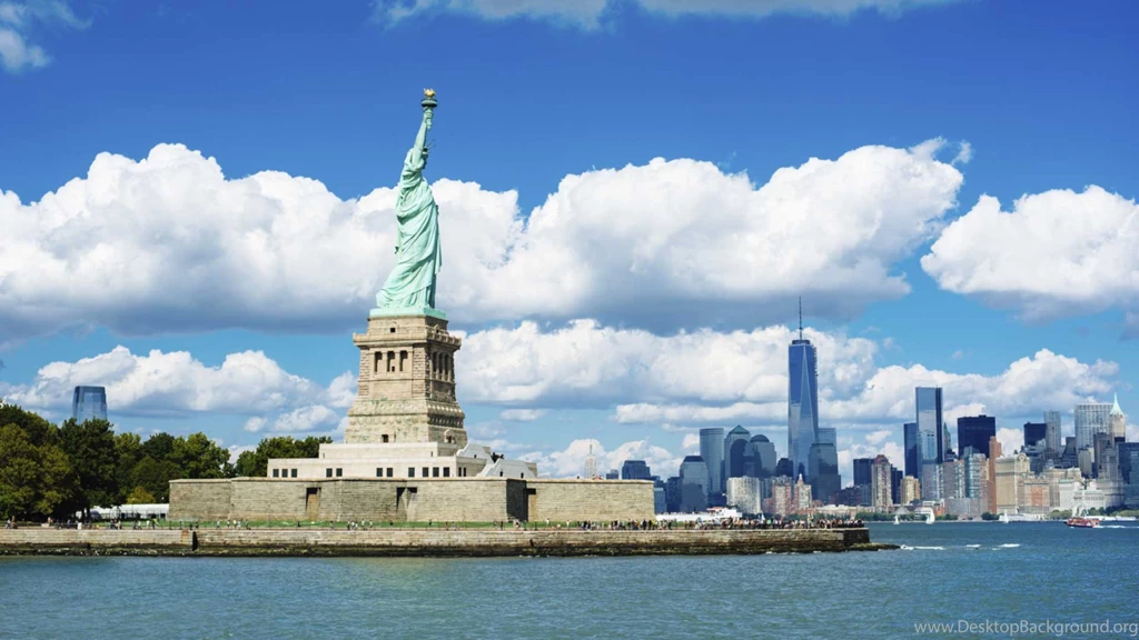 The Statue Of Liberty In New York Photos