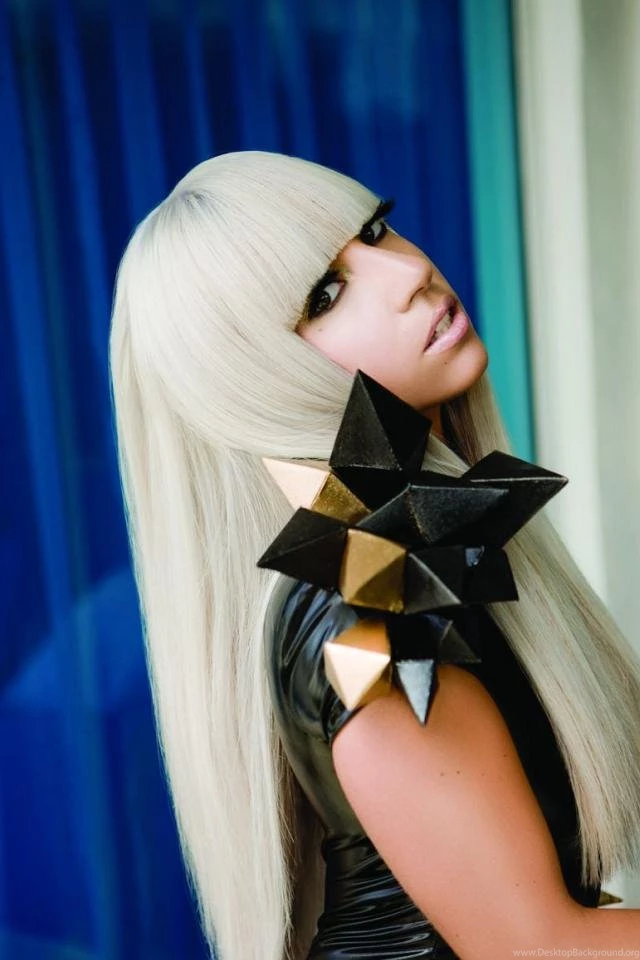 Abstract GaGa Dress iPhone 4 Wallpapers (640x960)