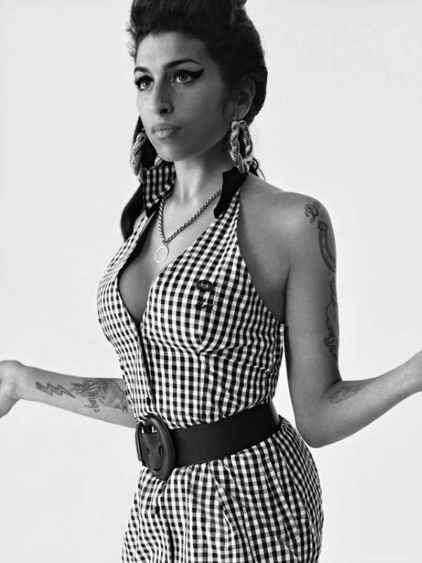 Amy Winehouse 1 Celebrities E Reader Backgrounds Kindle ...
