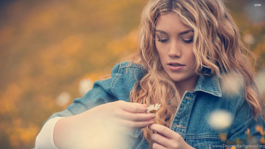 Girl Wallpapers Wallpapers With Girls In All Resolutions