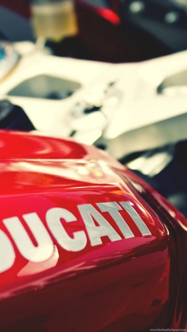 640x1136 Red Ducati Bike Close up Iphone 5 Wallpapers
