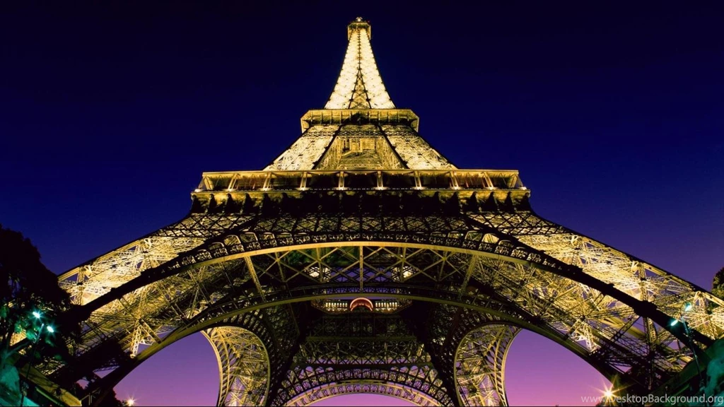 Eiffel Tower Night Scene Hd Wallpapers 1366x768 Widescreen Hd ...