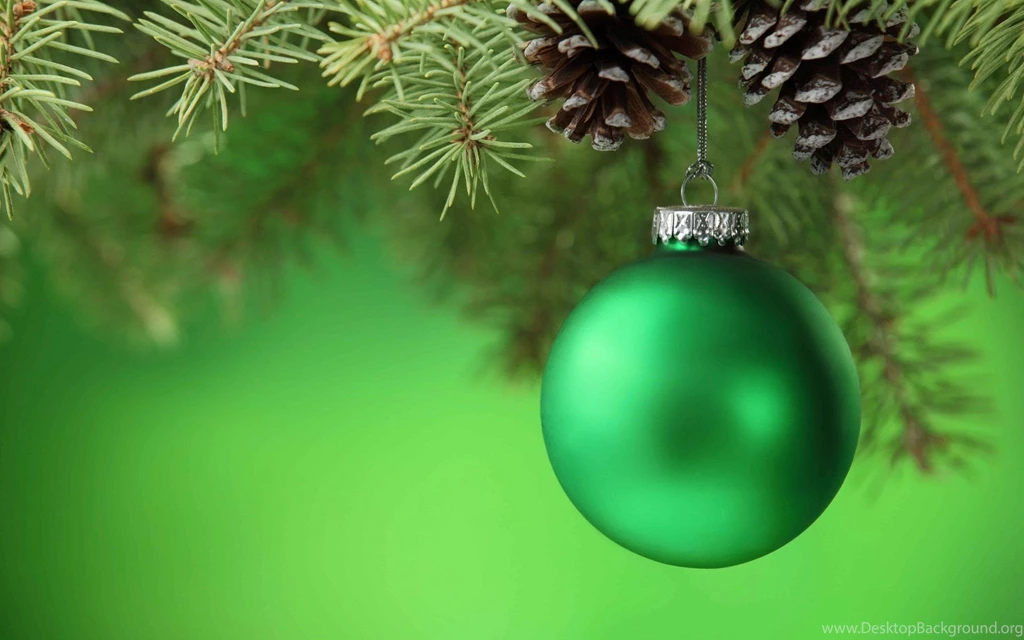 Green christmas ball wallpaper.jpg