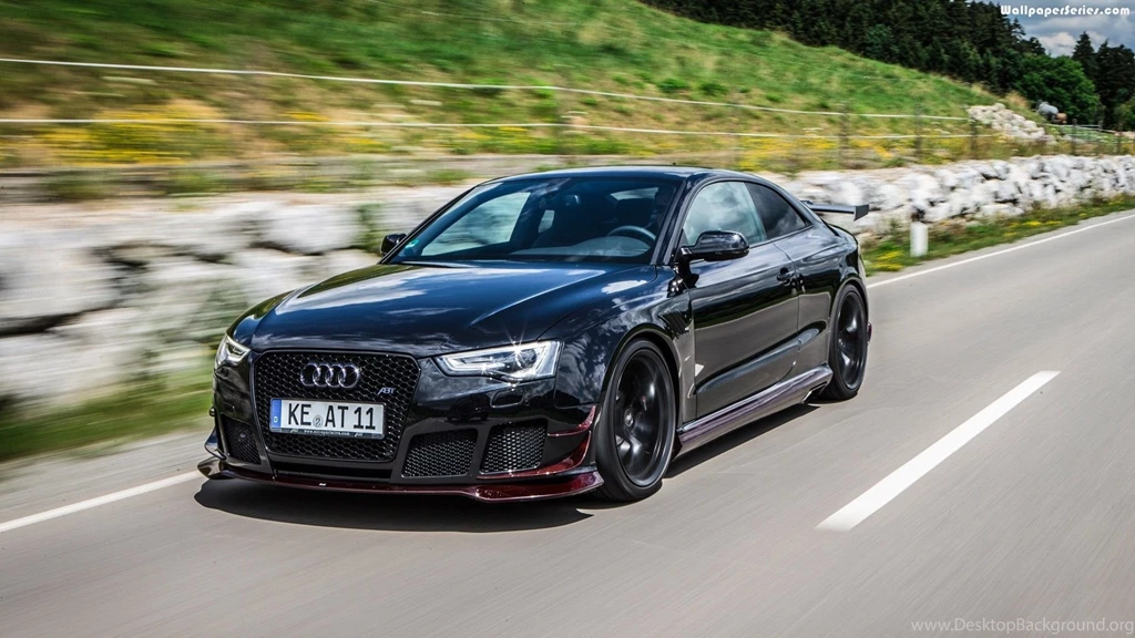 Audi RS5 2015 Black Wallpaper.