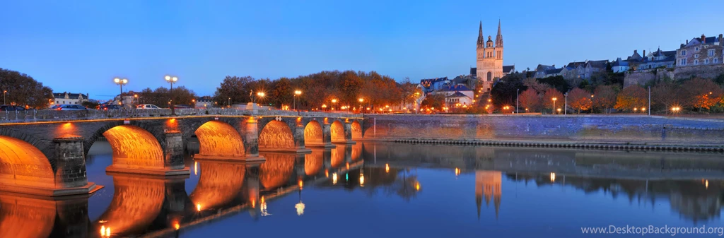 Beautiful Reflection Panoramic View (