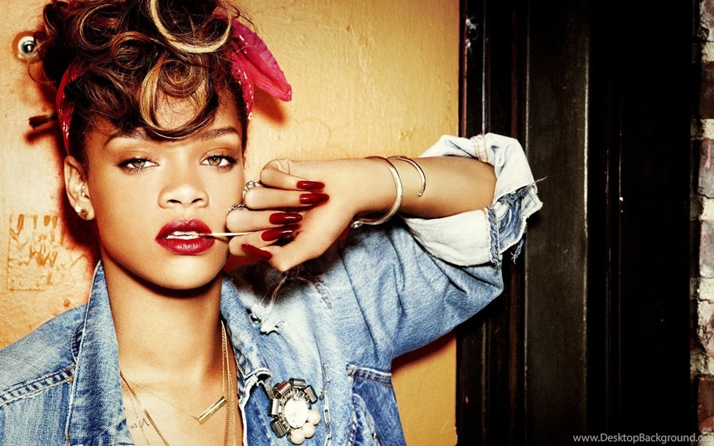145 Rihanna HD Wallpapers