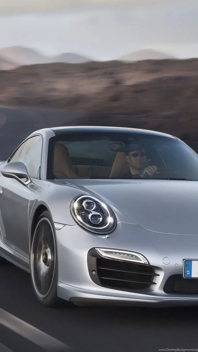 640x1136 2013 Porsche 911 Turbo Motion Front Iphone 5 Wallpapers