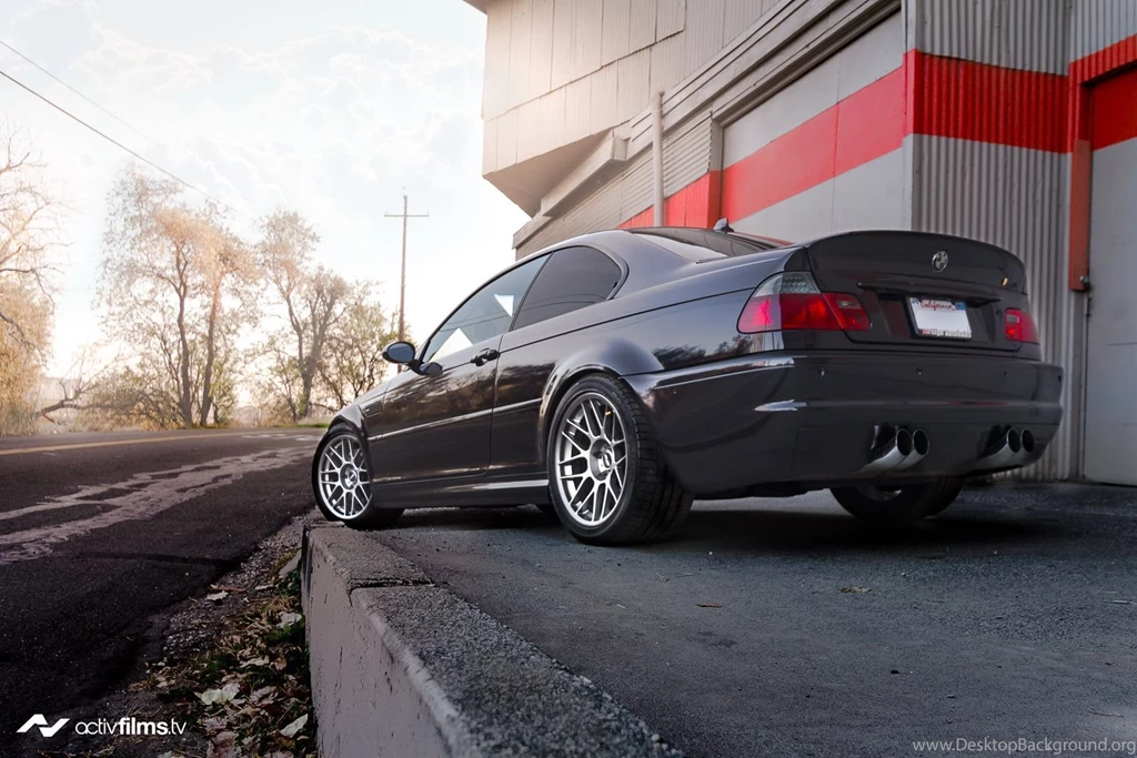 BMW E92 M3 And BMW E46 M3 Image 03.jpg