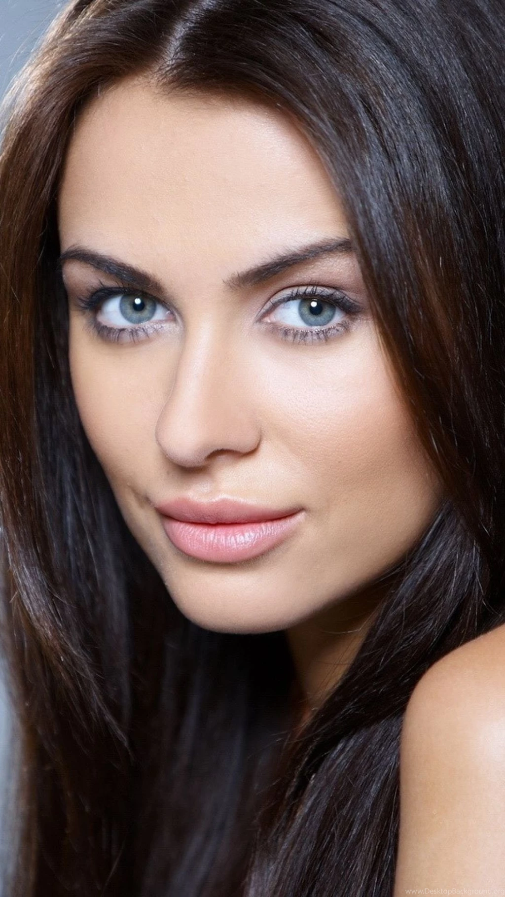 Download Wallpapers 1080x1920 Eyes, Model, Portrait, Woman, Blue ...