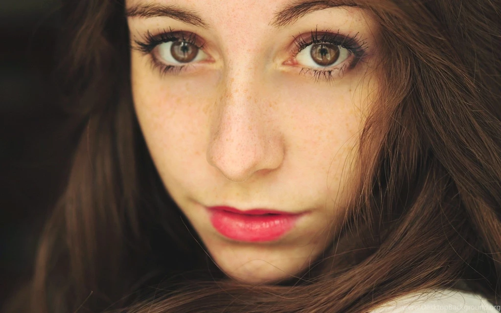 Gorgeous Girl Bokeh Wallpapers