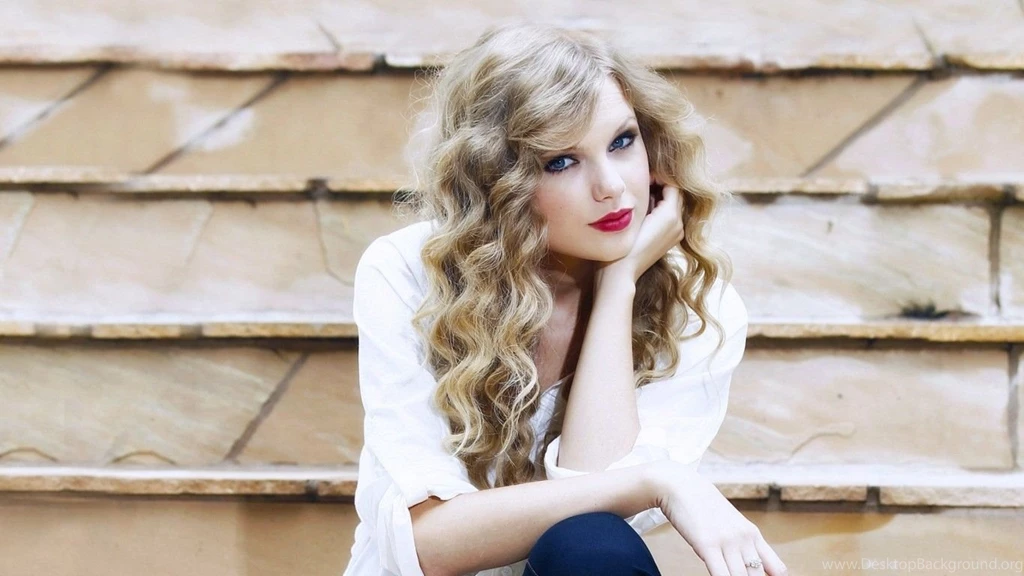 American Singer Taylor Swift HD Wallpapers, Hot Images